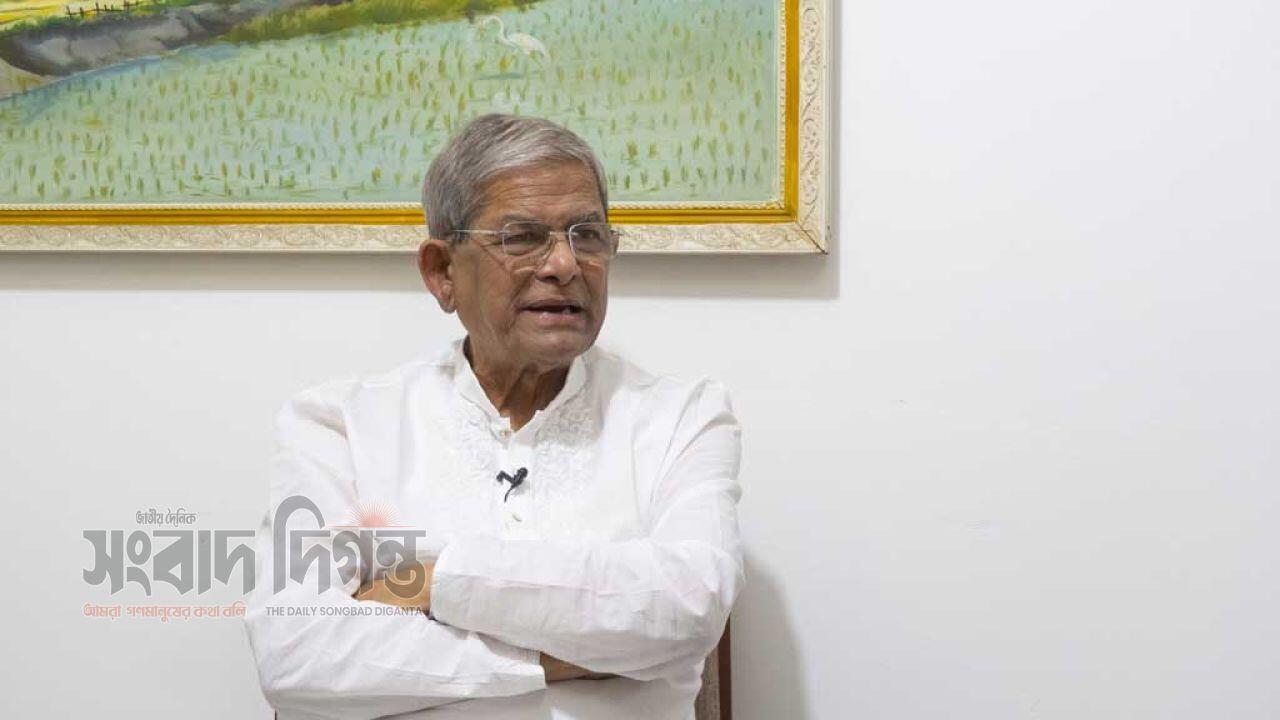 এভারকেয়ারে গুলিবিদ্ধ হাদিকে দেখতে গেলেন মির্জা ফখরুল