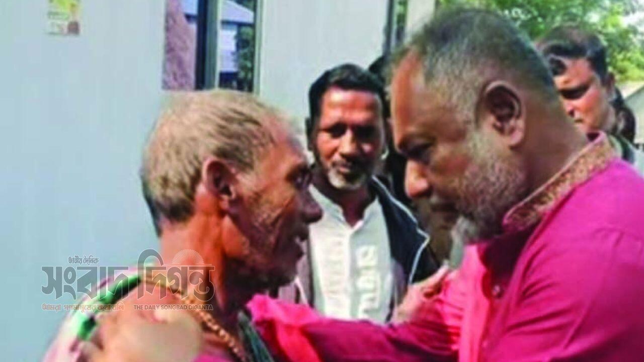 পাথরে ফুল ফোটানোর স্বপ্ন নিয়ে এগোচ্ছি : এস এম জিলানী