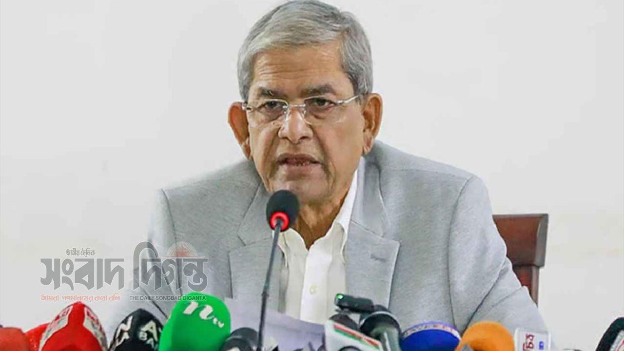 দেশের রাজনীতি এখন দুই শক্তির মুখোমুখি: মির্জা ফখরুল