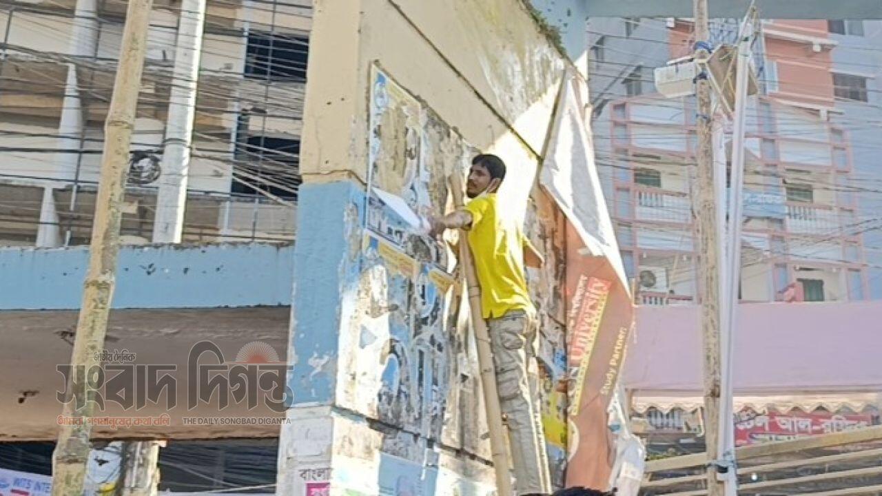 নির্বাচনী আচরণবিধি বাস্তবায়নে মাঠে কুমিল্লা জেলা প্রশাসন 