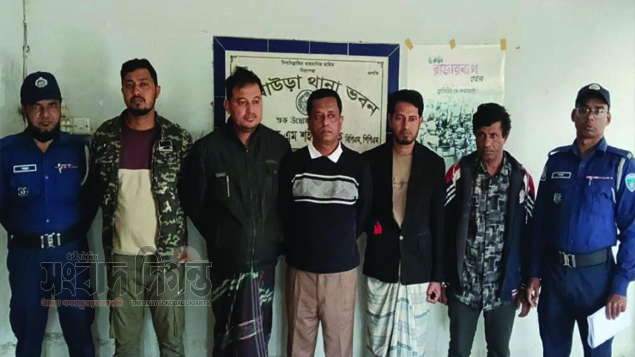 আখাউড়ায় সন্ত্রাসবিরোধী আইনের মামলায় ৫ জন গ্রেপ্তার