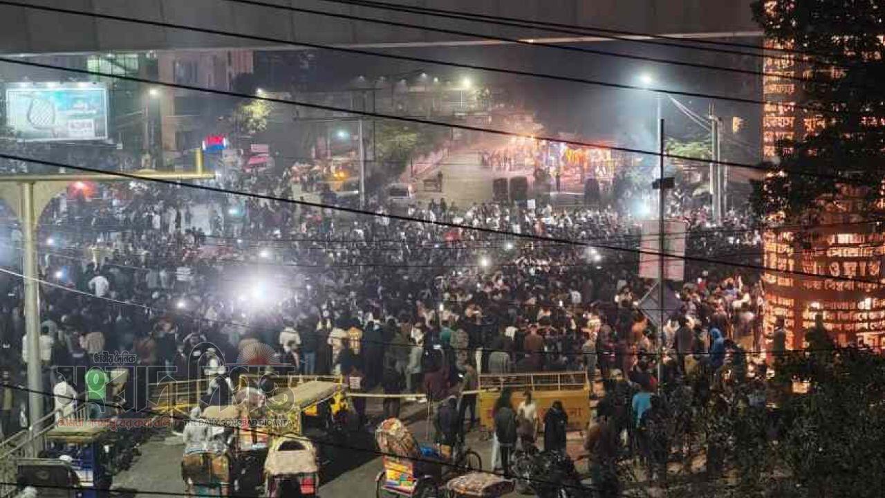 ওসমান হাদির মৃত্যুতে ব্যাপক বিক্ষোভ