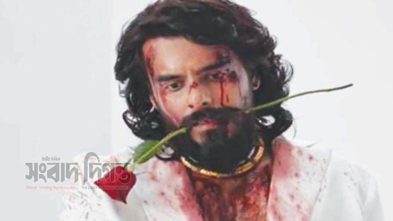 ‘রাক্ষস’-এর ফার্স্ট লুকে রক্তাক্ত সিয়াম আহমেদ