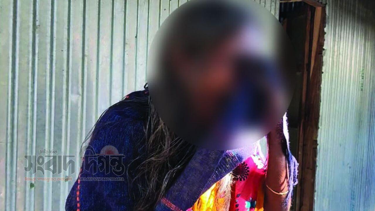 অনাহারে দিন কাটছে শেফালির, কান্না শুনছে না কেউ