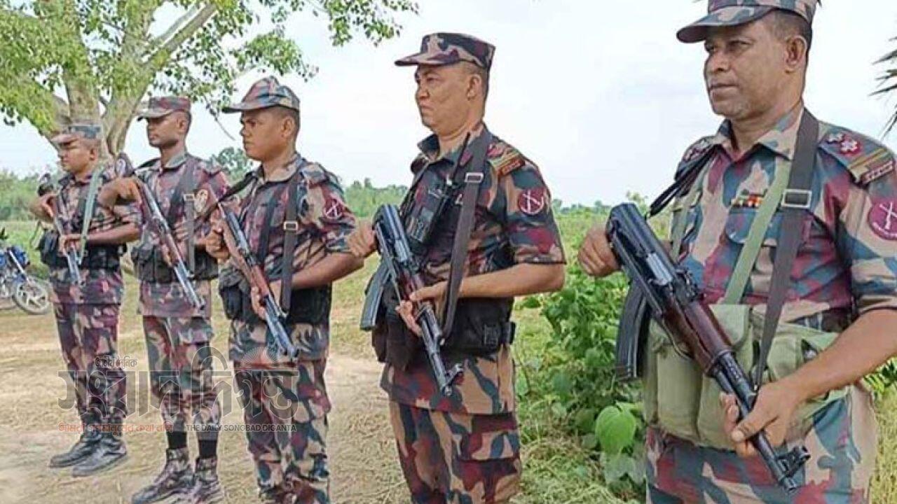 নওগাঁ সীমান্তে নিরাপত্তা জোরদার করল বিজিবি