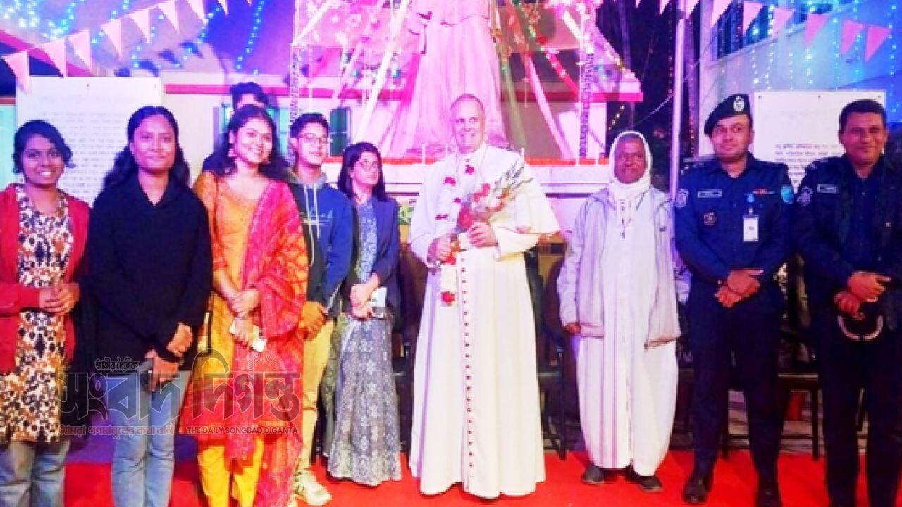 আমি শান্তির দূত হিসেবে এসেছি: ভ্যাটিক্যান রাষ্ট্রদূত কেভিন রেন্ডম