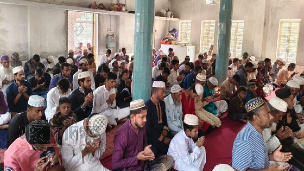 খালেদা জিয়ার রোগ মুক্তি ও তারেক রহমানের স্বদেশ প্রত্যাবর্তনে দোয়া 