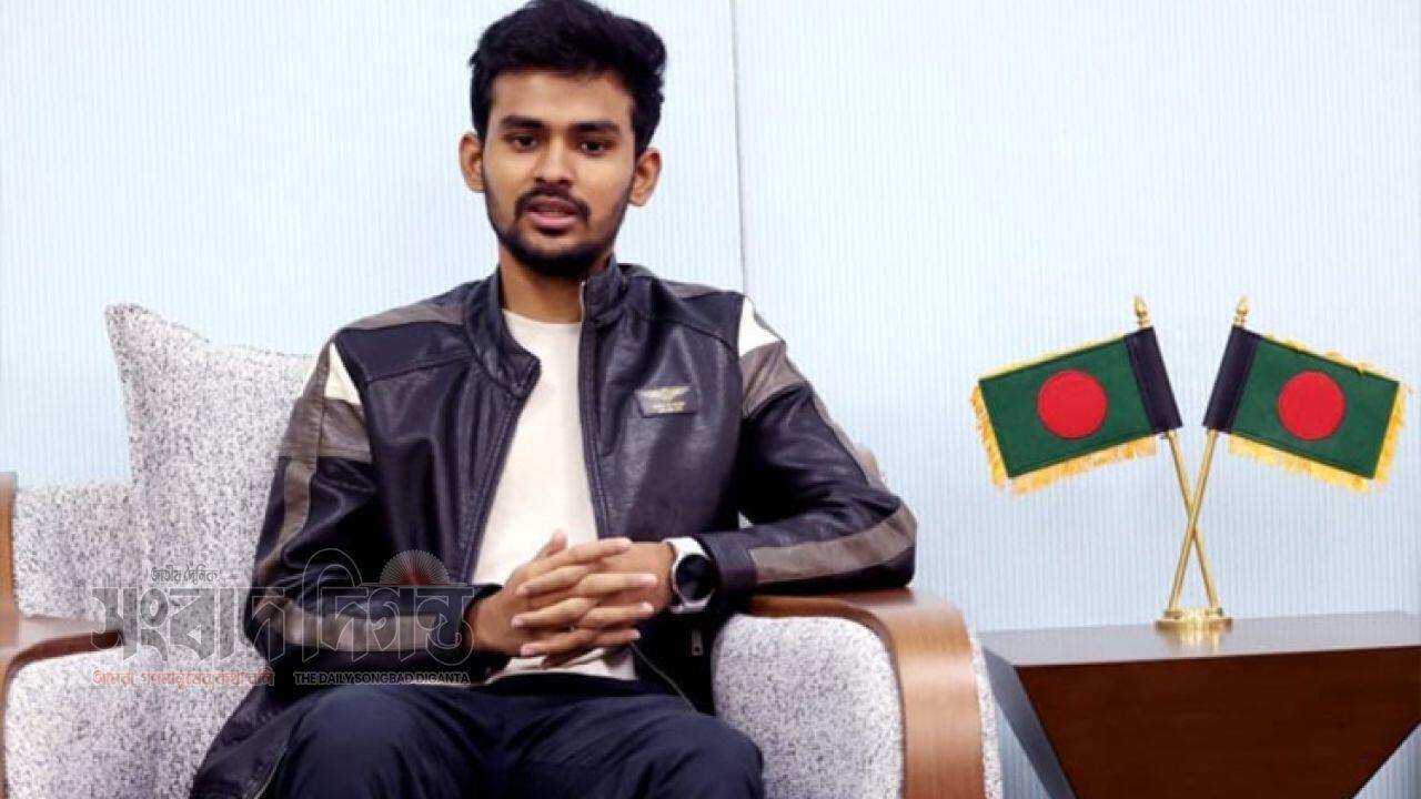 আসিফ মাহমুদের ফেসবুক পেইজ হঠাৎ উধাও