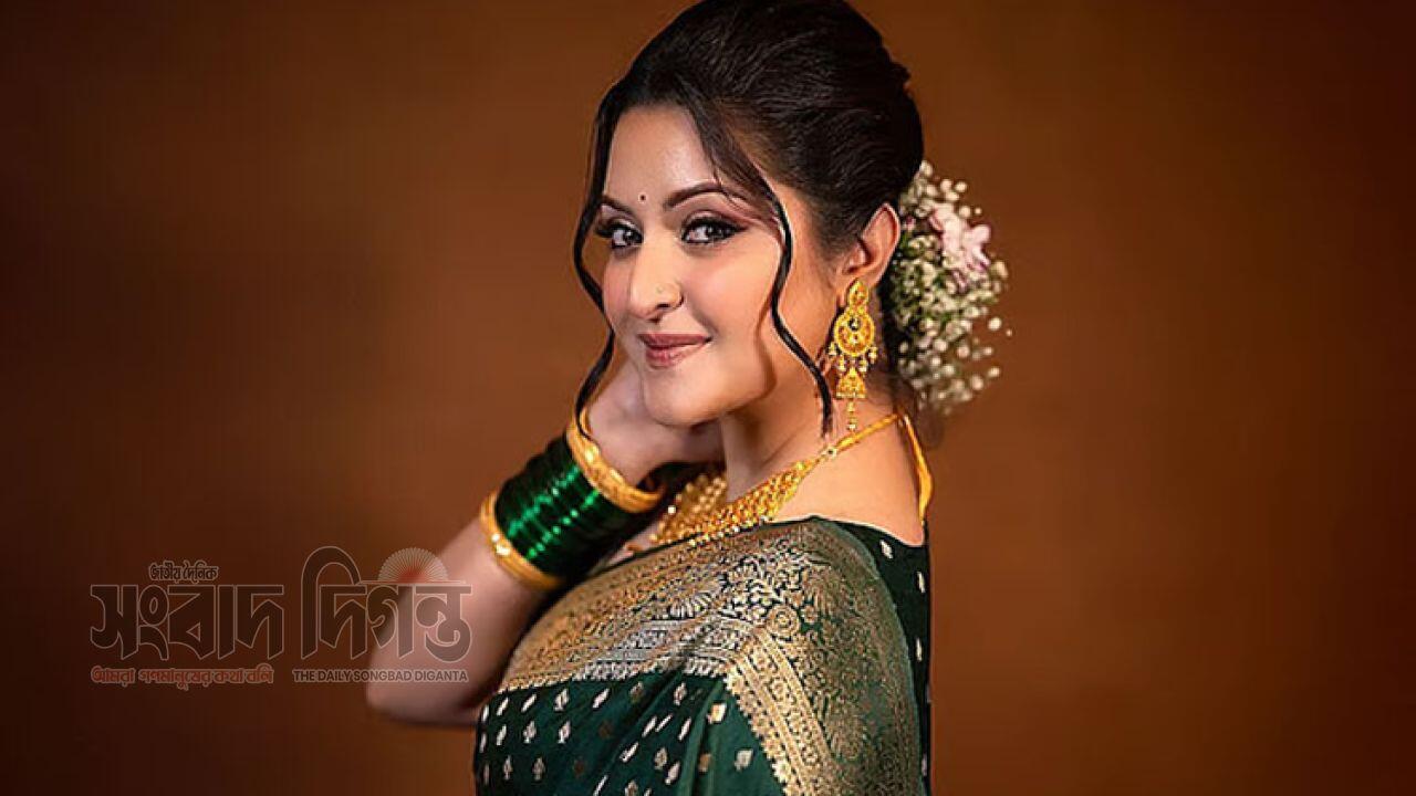 সুখবর শেয়ার করলেন পরীমনি 