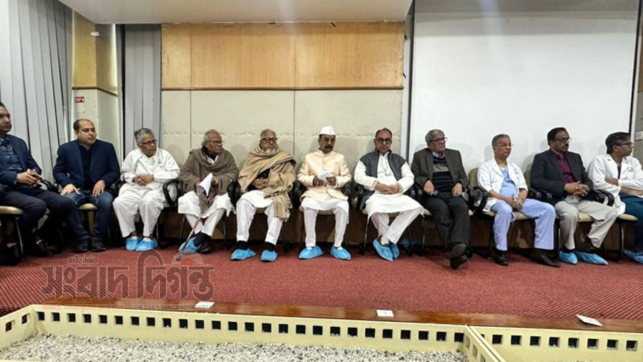 এভারকেয়ার হাসপাতালে আসছেন বিএনপির গুরুত্বপূর্ণ নেতারা