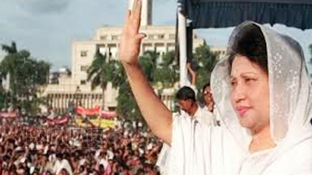 বিদায় নিলেন ‘আপসহীন নেত্রী’ লক্ষ মানুষের অশ্রুসিক্ত ভালোবাসায় বেগম খালেদা জিয়ার দাফন সম্পন্ন
