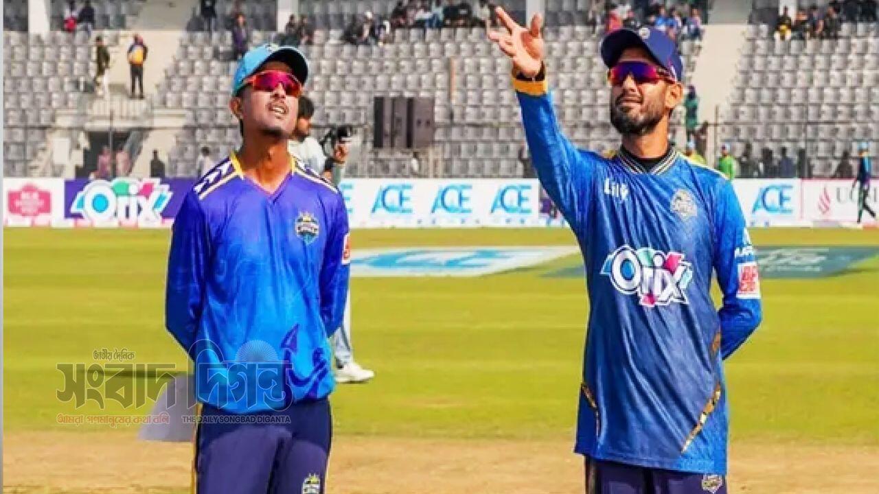চট্টগ্রামের বিপক্ষে ব্যাটিং বিপর্যয়ে ঢাকা ক্যাপিটালস