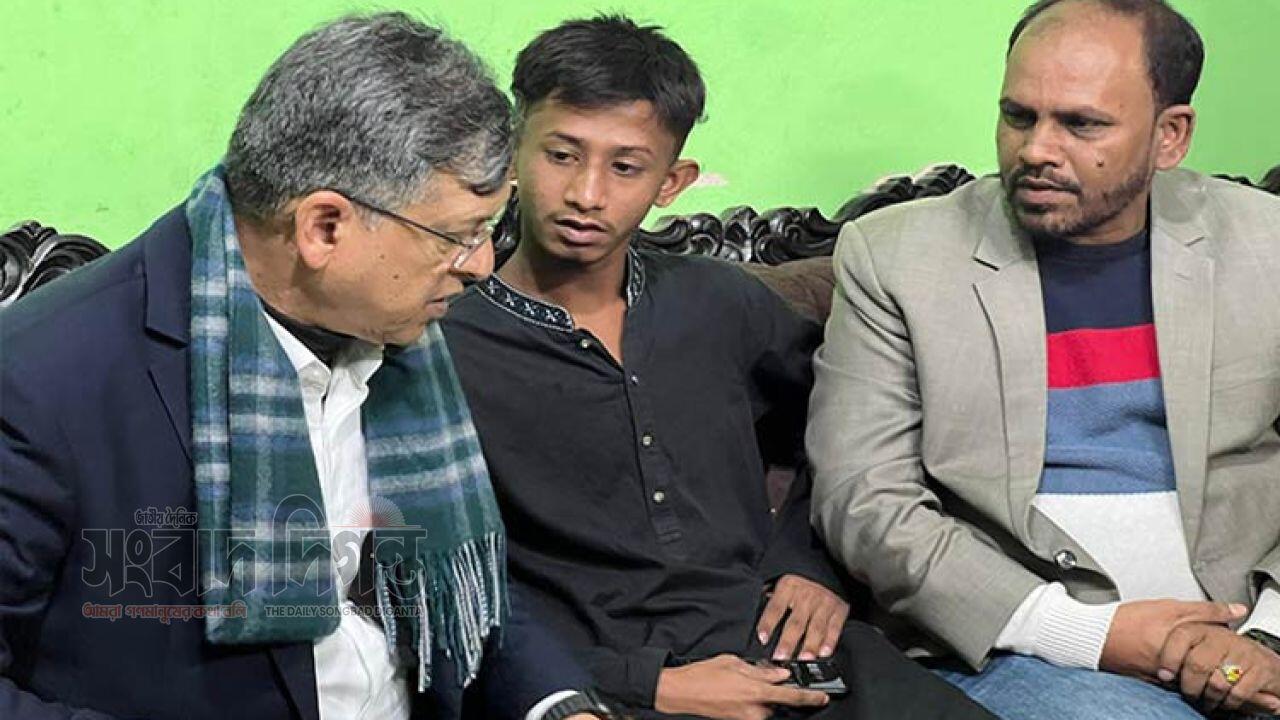 সাংবাদিক আনছারের বাসায় সালাহউদ্দিনের উপস্থিতি