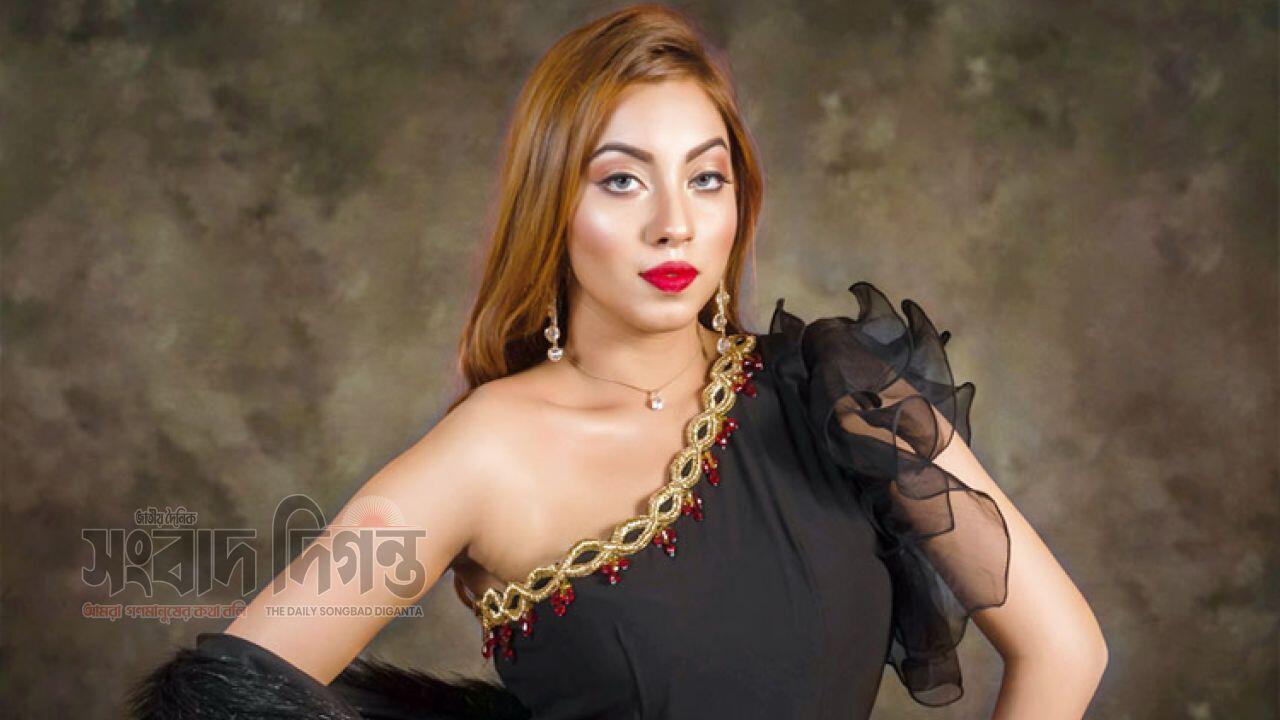 অভিনয়ে মেঘনা আলম