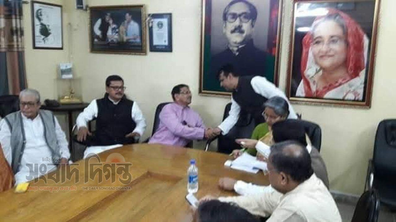 আপত্তির পাহাড় ডিঙিয়ে কেন্দ্রীয় যুবলীগ নেতা তৌফিকুরের মনোনয়ন বৈধ ঘোষণা 