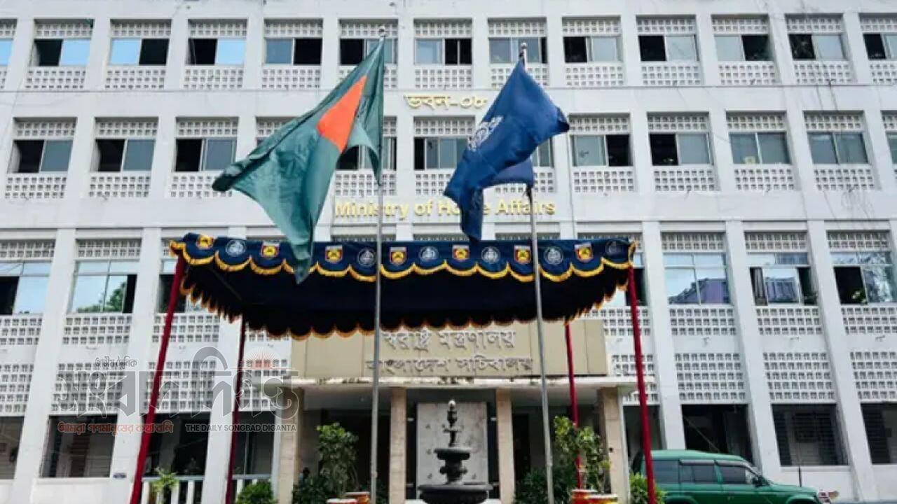 নির্বাচিত সরকারকে কেন্দ্র করে নজর প্রশাসনের
