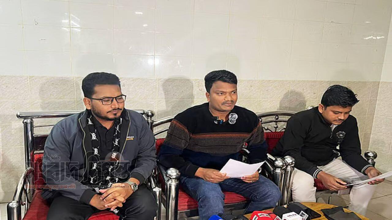 এনসিপির ফেনী জেলা শাখার পাঁচ নেতার পদত্যাগ