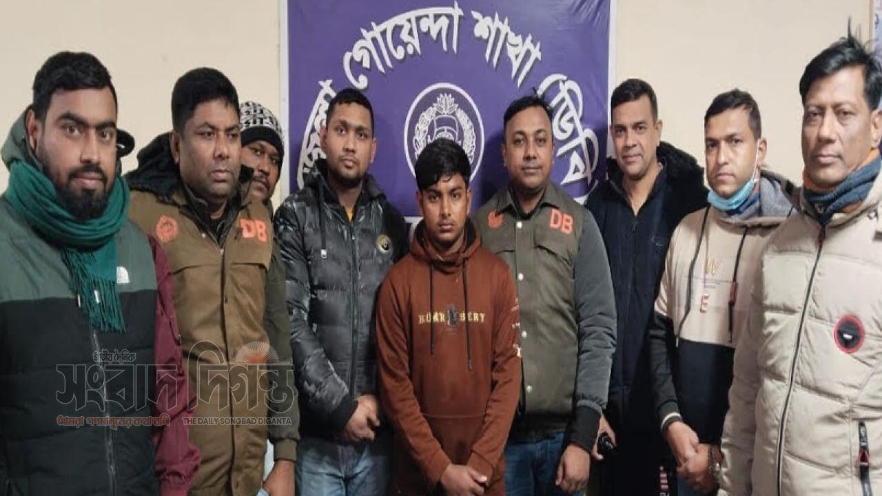 অপহরণের ৬ ঘণ্টা পর কলেজছাত্র উদ্ধার, পুলিশের অভিযানে ককটেল হামলা