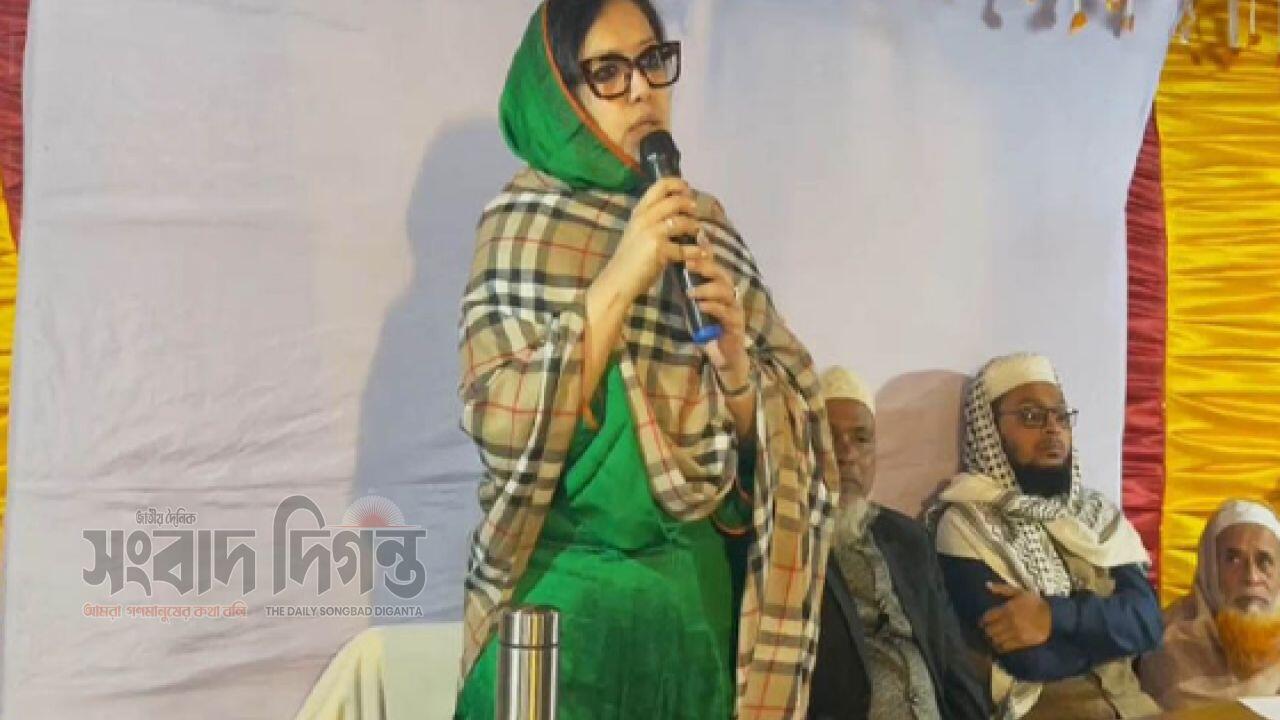 যখন তোমার কেউ ছিল না, তখন ছিলাম আমি; এখন তোমার সব হয়েছে, পর হয়েছি আমি