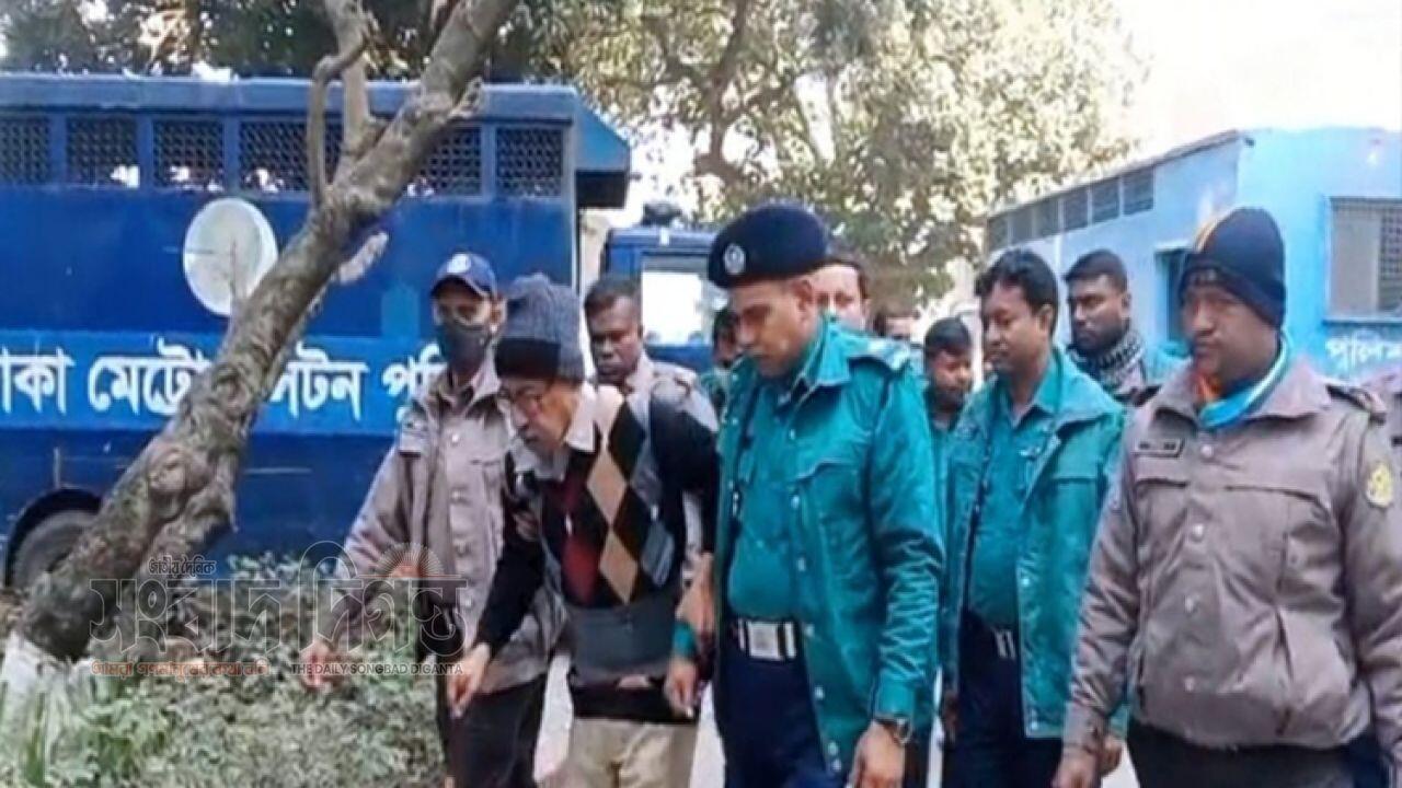 শাপলা চত্বর গণহত্যা মামলয় ট্রাইব্যুনালে হাজির শাহরিয়ার কবির