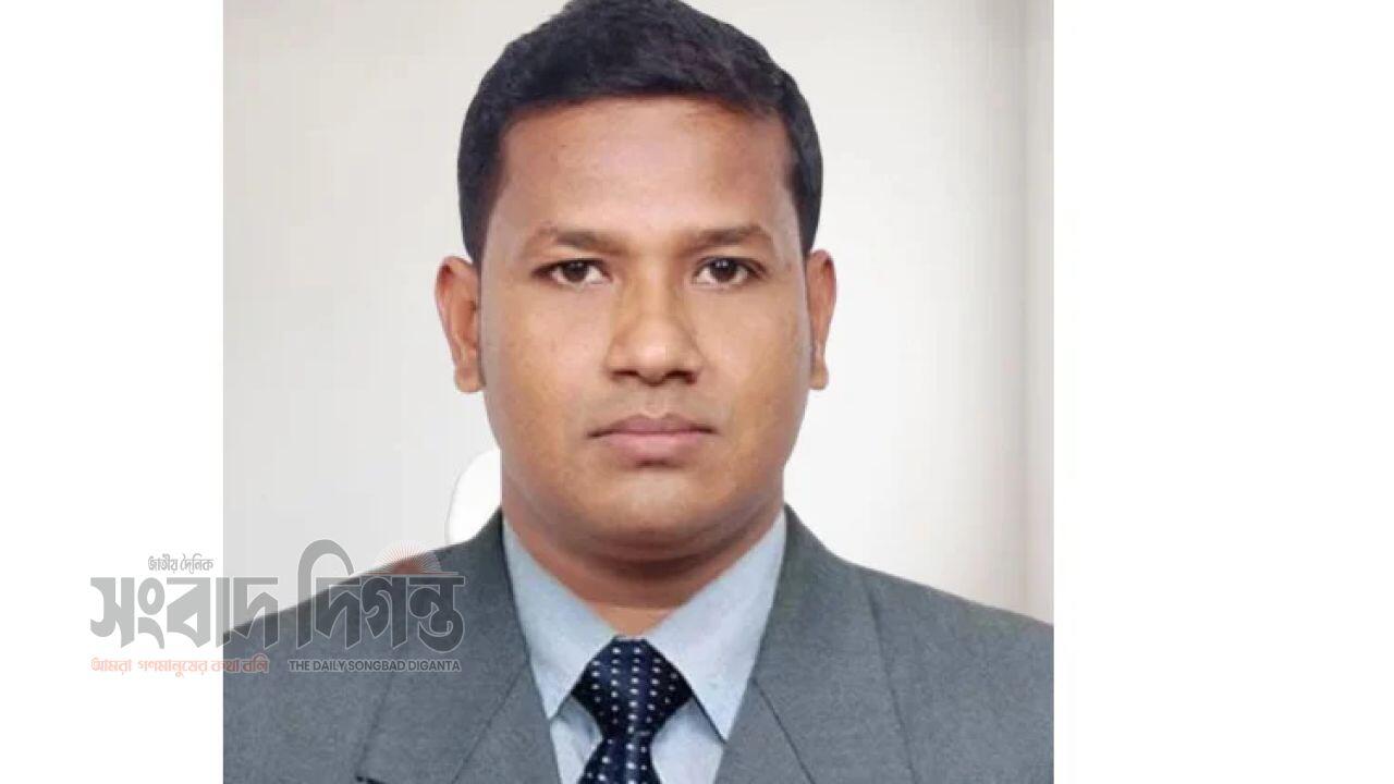 কাভার্ডভ্যানের চাপায় প্রাণ গেলো নোয়াখালীর যুবকের