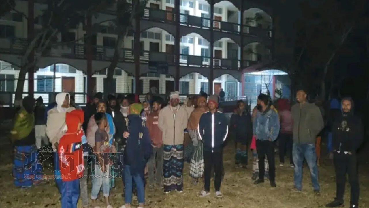 রাতের অন্ধকারে মাদরাসায় নিয়োগ পরীক্ষা অনুষ্ঠিত