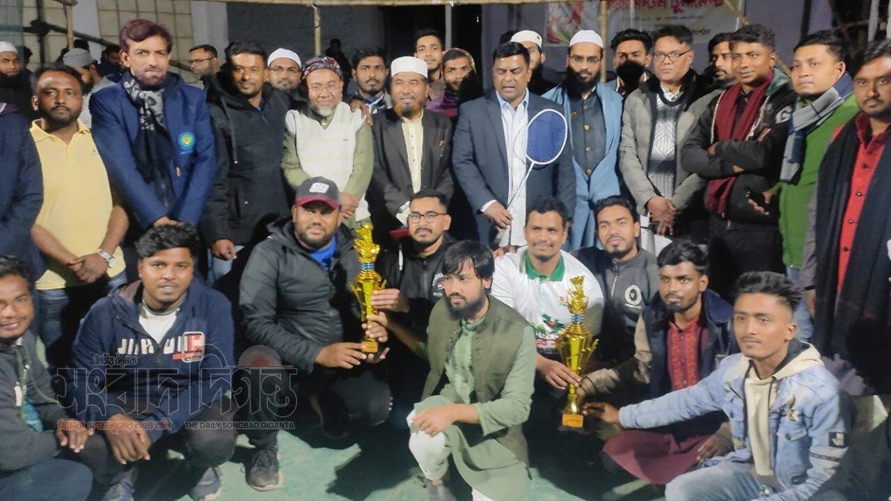 ফ্যাসিবাদ বিরোধী সকল ছাত্র সংগঠনের সাতক্ষীরায় জুলাই ঐক্য ব্যাডমিন্টন টুর্নামেন্ট অনুষ্ঠিত