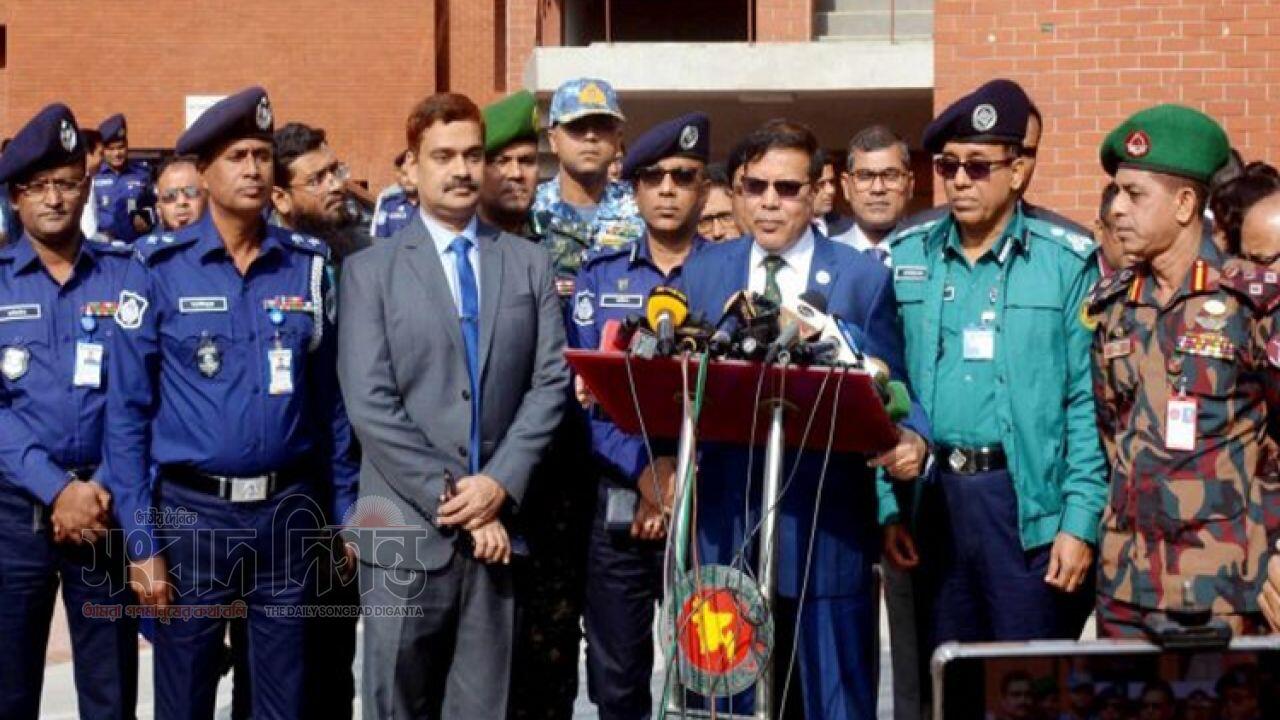 নির্বাচন শুরুর আগে ভোটারদের নিরাপত্তা নিশ্চিত করতে ডিআইজির আশ্বাস