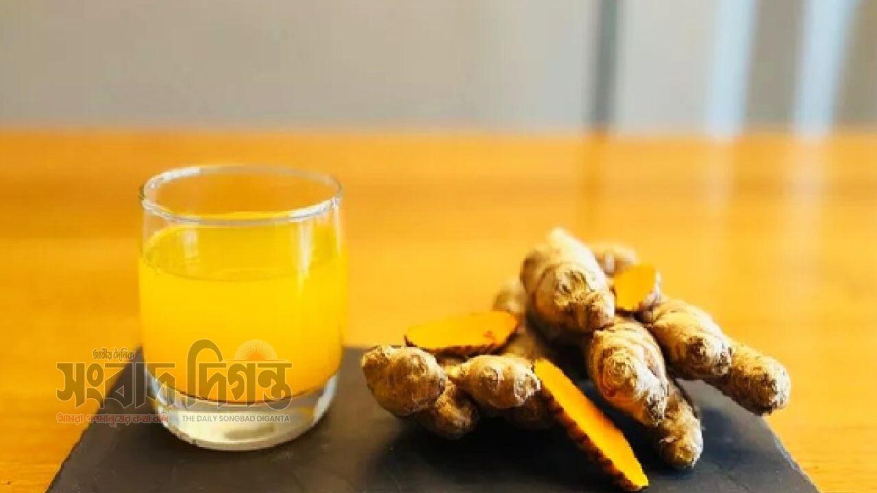 সুস্থতার জন্য হলুদ পানি