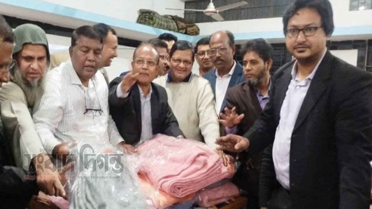 শহীদ জিয়াউর রহমানের ৯০তম জন্মবার্ষিকীতে মাদ্রাসা ও এতিমখানায় শীতবস্ত্র বিতরণ