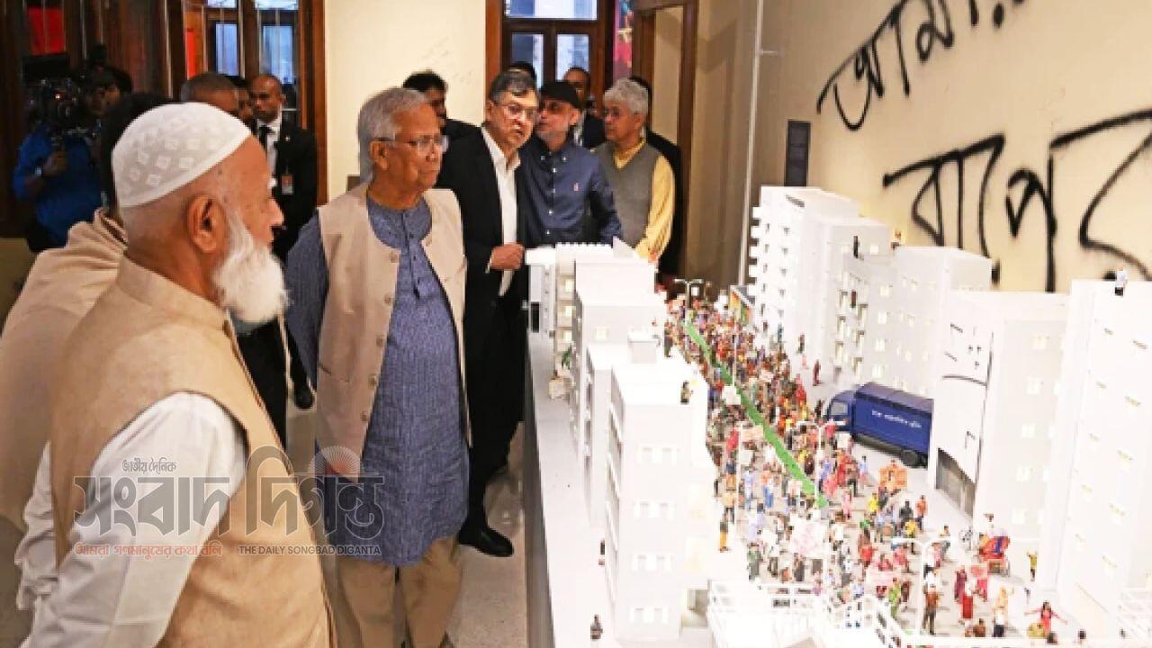 জুলাই গণঅভ্যুত্থান স্মৃতি জাদুঘর পরিদর্শন করলেন মুহাম্মদ ইউনূস