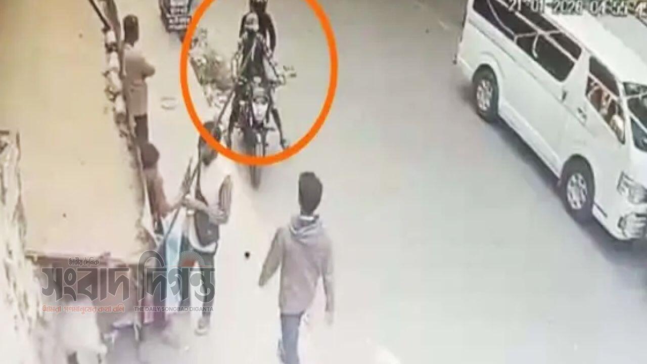 ধানমন্ডিতে স্ট্যান্ডার্ড ব্যাংকের বোর্ড ডিরেক্টরের বাসায় গুলি