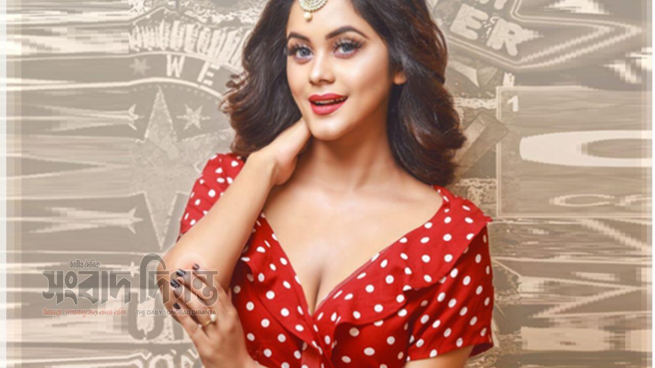 বিপিএলের মঞ্চে সামান্তা 