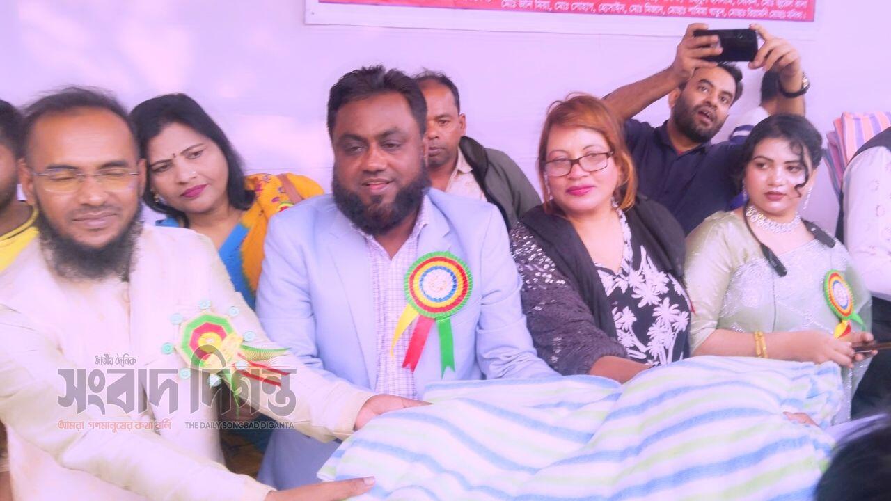উত্তরায় সাংবাদিক কল্যাণ ফোরামের উদ্যোগে দোয়া মাহফিল ও শীতবস্ত্র বিতরণ 