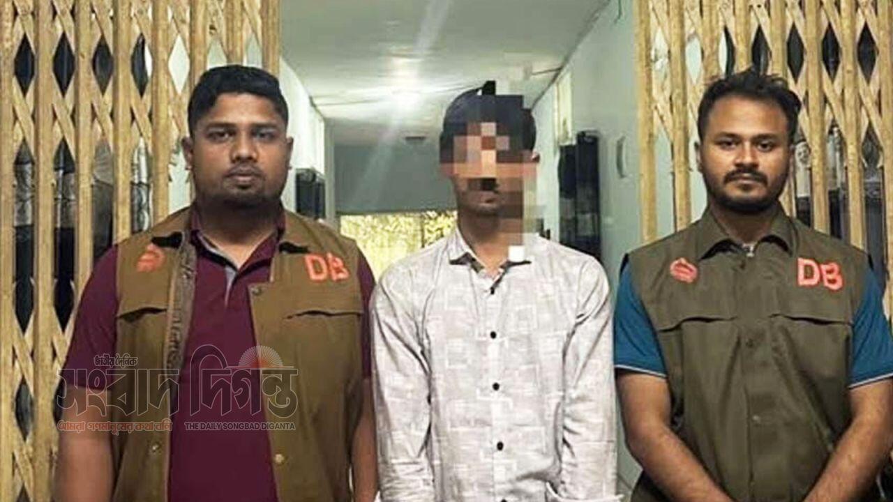লক্ষ্মীপুরে সেপটি টাংকি থেকে হাত পা বাঁধা যুবকের লাশ মিলল, অভিযুক্ত ১জন গ্রেফতার