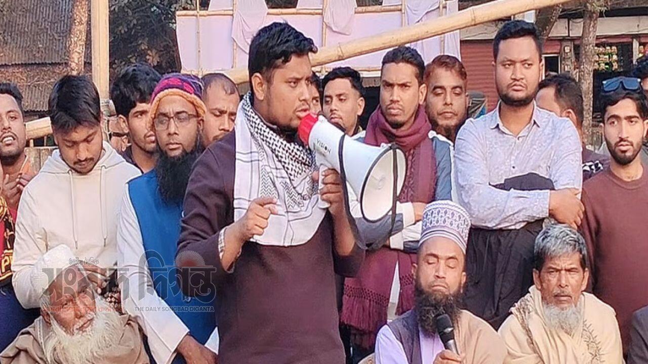 ভোট চুরি ও কেন্দ্র দখলের চেষ্টা করলে হাসিনার পরিণতি হবে : হাসনাত 