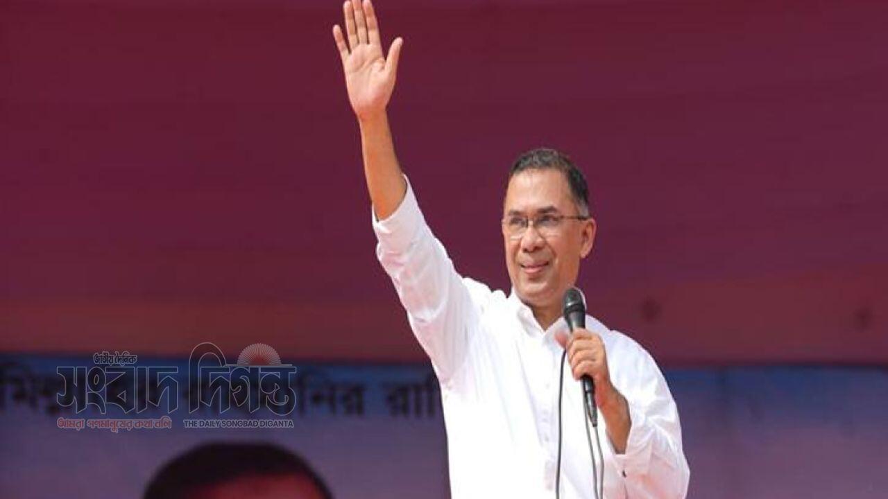 ময়মনসিংহে রাজনৈতিক সমাবেশে বক্তব্য দিচ্ছেন তারেক রহমান