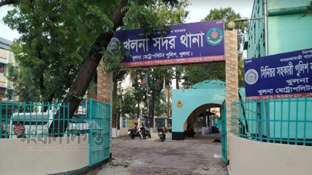 খুলনায় সন্ত্রাসী হামলা গুলিতে আহত মাছ ব্যবসায়ী