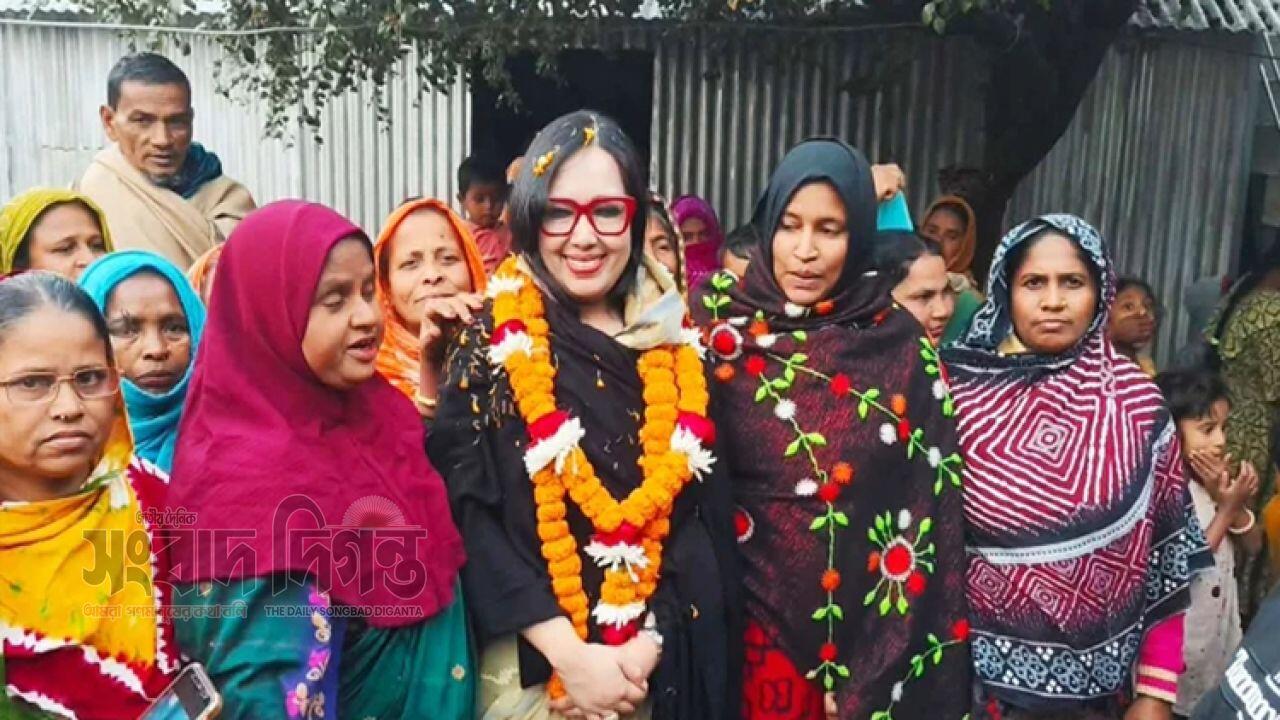 হাঁসকে সততা–সাহসের প্রতীক বললেন রুমিন ফারহানা