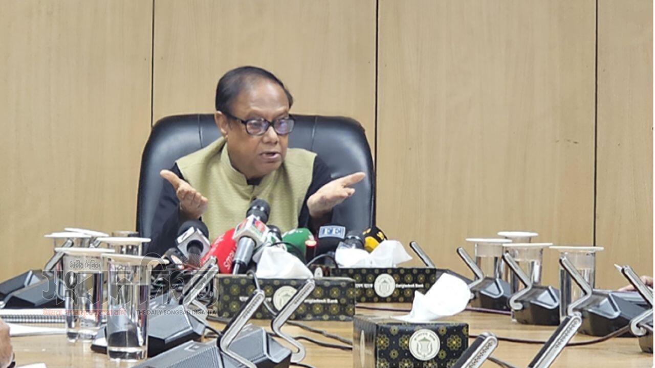 সম্মিলিত ইসলামী ব্যাংকের গ্রাহক সুরক্ষা নিয়ে সুখবর দিলেন কেন্দ্রীয় ব্যাংকের গভর্নর