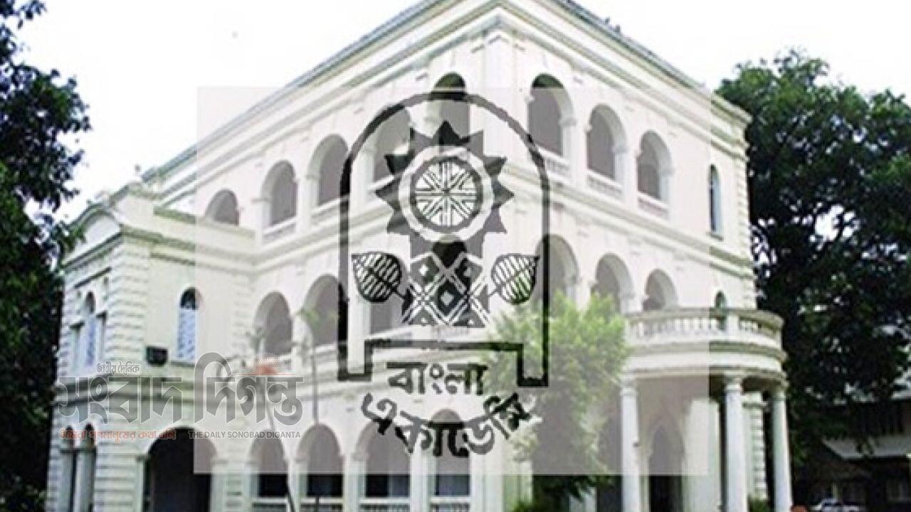 আজ থেকে বাংলা একাডেমিতে প্রতীকী একুশে বইমেলা শুরু