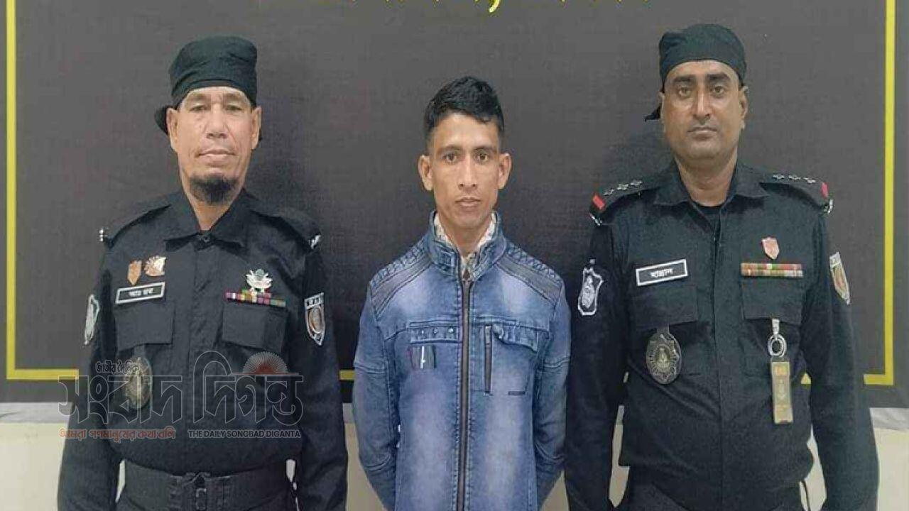 ভোলায় অটোরিকশা ছিনতাই ও হত্যাকাণ্ডে গ্রেপ্তার অভিযুক্ত 