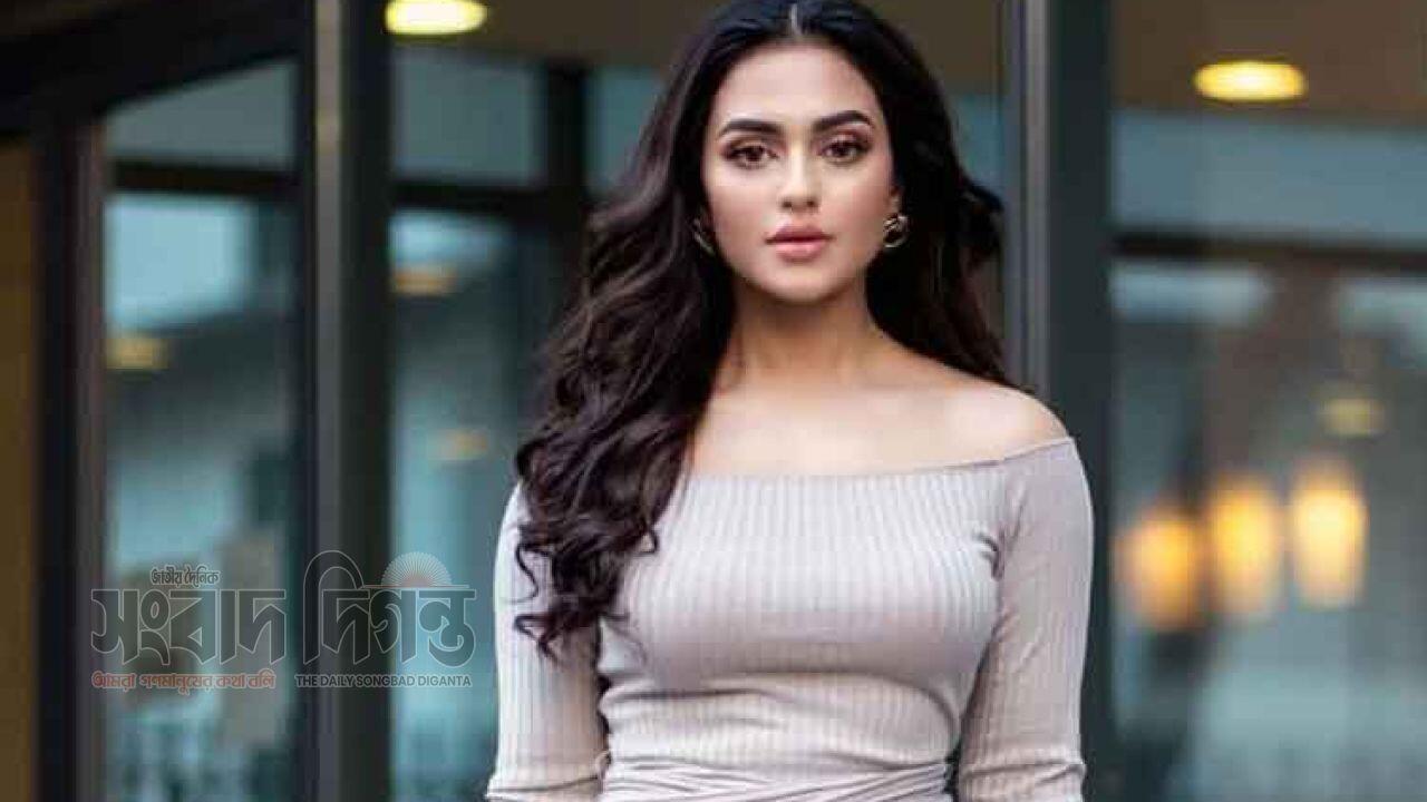 ভেঙেছে ফারিয়ার প্রেম