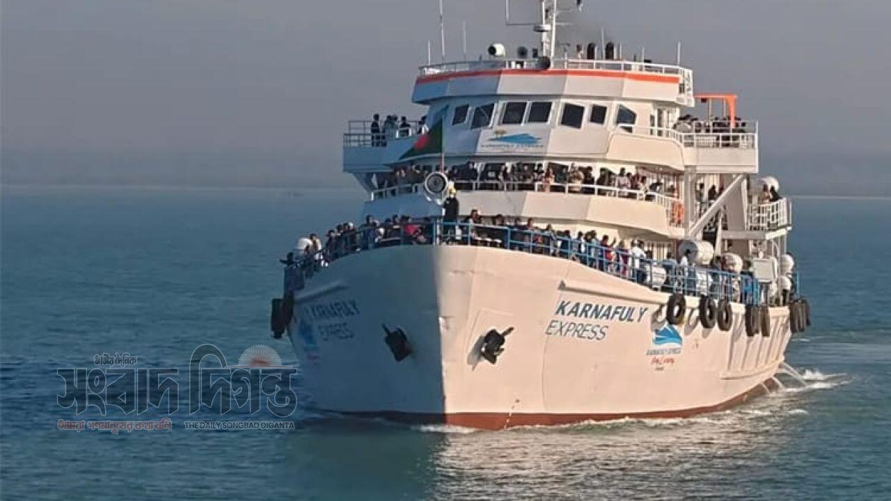 সেন্টমার্টিন টিকিট কেলেঙ্কারি: সক্রিয় প্রতারণার সিন্ডিকেট লাখ টাকা লুট 