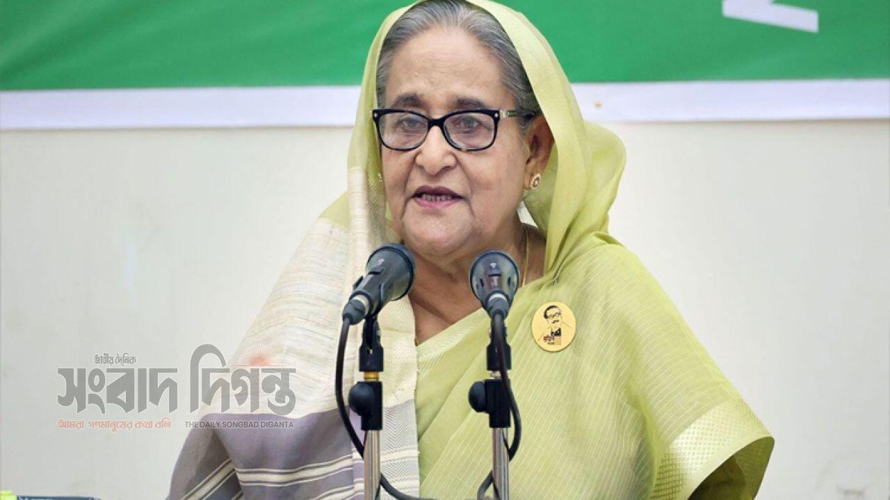 বাংলাদেশের রাজনীতিতে ফেরার ছক ভারতে বসে কষছে আওয়ামী লীগ