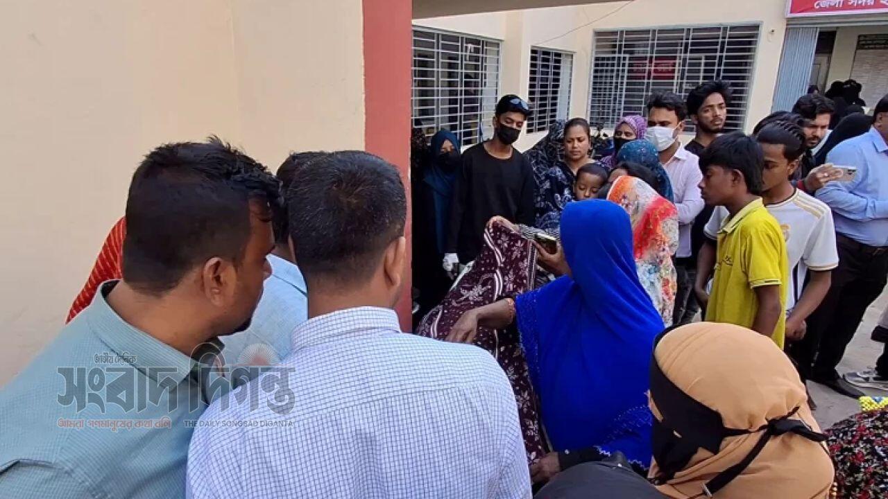 নরসিংদীতে সংঘর্ষে রক্তক্ষয় গুলিতে প্রাণ হারাল স্কুলছাত্রী