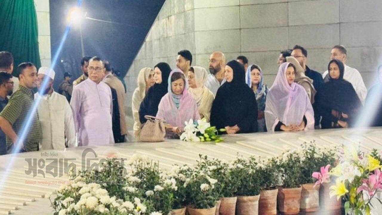 শবে বরাত উপলক্ষে জিয়াউর রহমান ও খালেদা জিয়ার 