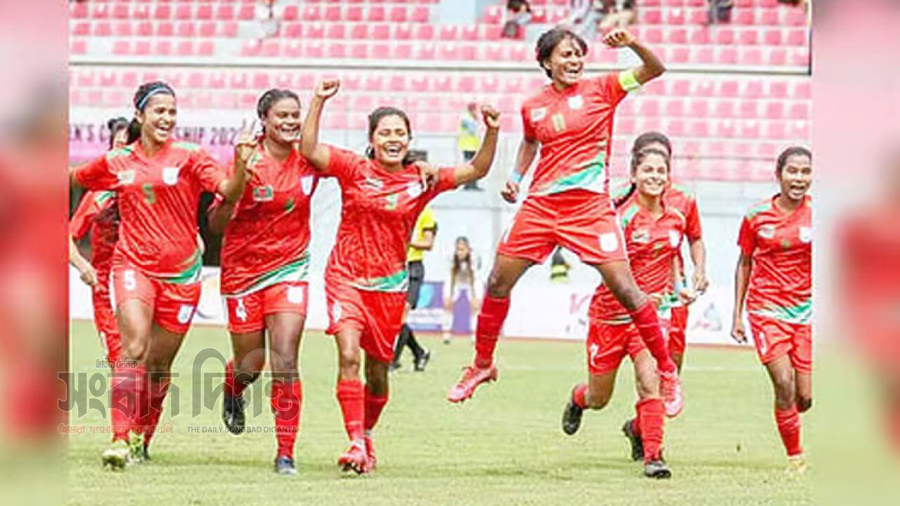 সাফ নারী অনূর্ধ্ব-১৯ : নেপালের বিরুদ্ধে বড় জয় ফাইনালে বাংলাদেশ