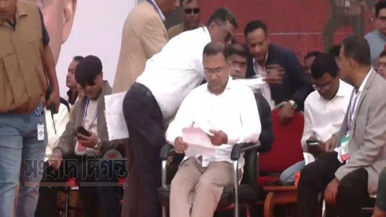 নীলফামারীতে জনসভা মঞ্চে উপস্থিত তারেক রহমান
