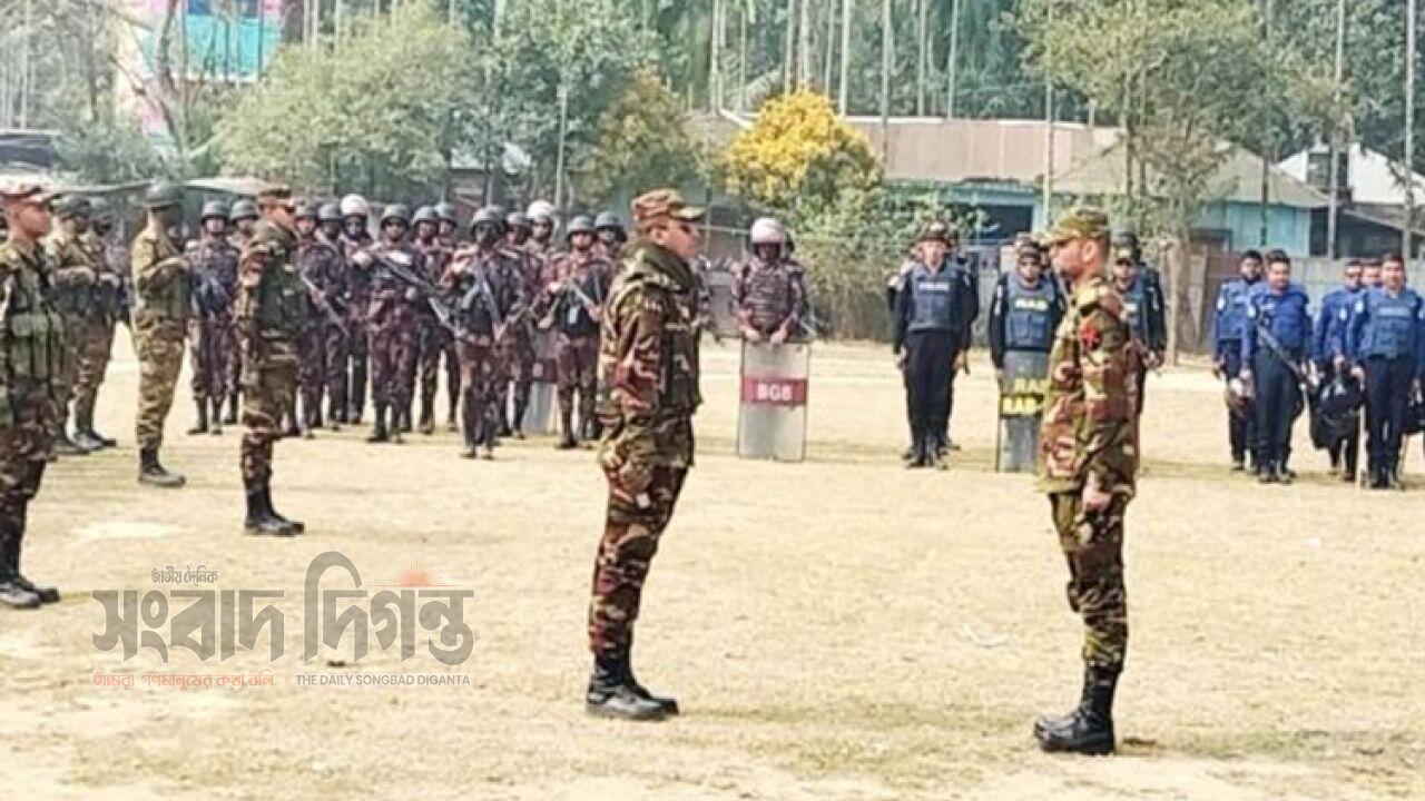 ভোট ঘিরে ব্রাহ্মণবাড়িয়ায় যৌথ বাহিনীর হেলিকপ্টার মহড়া